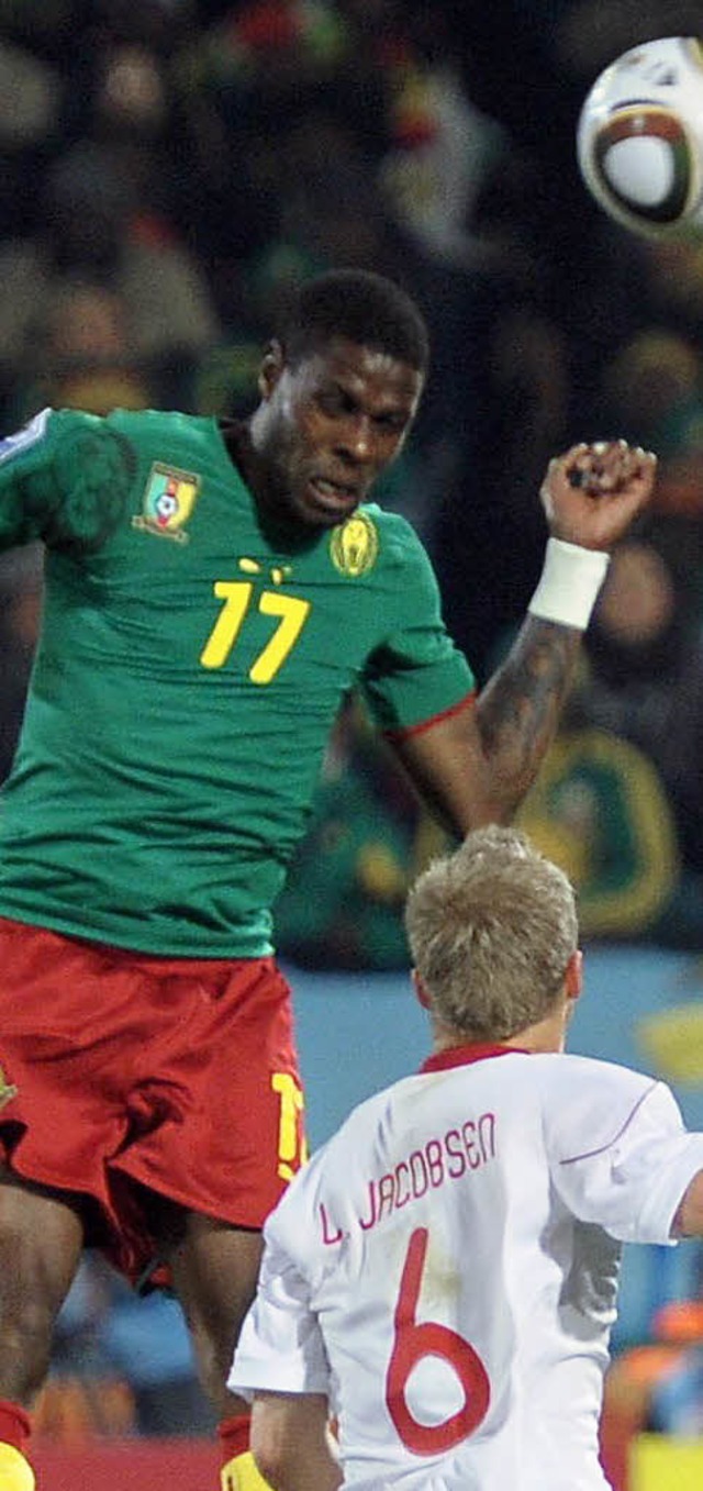 Da half auch der Einsatz von Mo Idriss...Kamerun ist bei der WM ausgeschieden.   | Foto: dpa