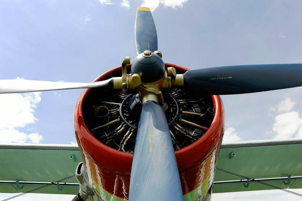 Die Antonov An-2R – eine imposante Erscheinung in Freiburg