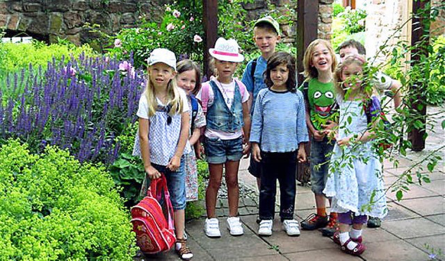 Die Kindergartenkinder  besuchten die Stadtbcherei.    | Foto: Privat