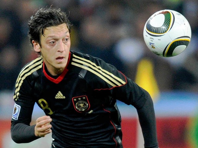 Der Mann des Spiels: Mesut zil.  | Foto: ddp
