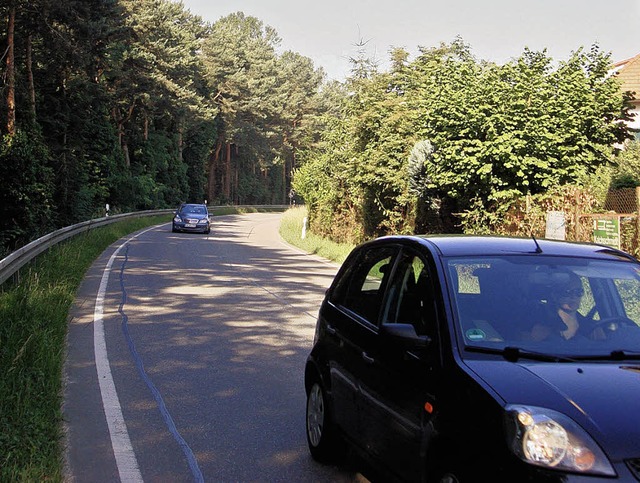 Ein Problem der L 137 durch Efringen-K...sstrae, auf der sie Gas geben knnen.  | Foto: V. Langelott