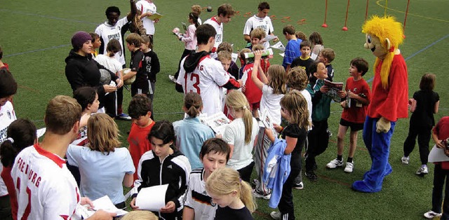 Betti  Z war auch dabei beim groen Ki...ation  im Todtnauer Kandermattstadion.  | Foto: Privat