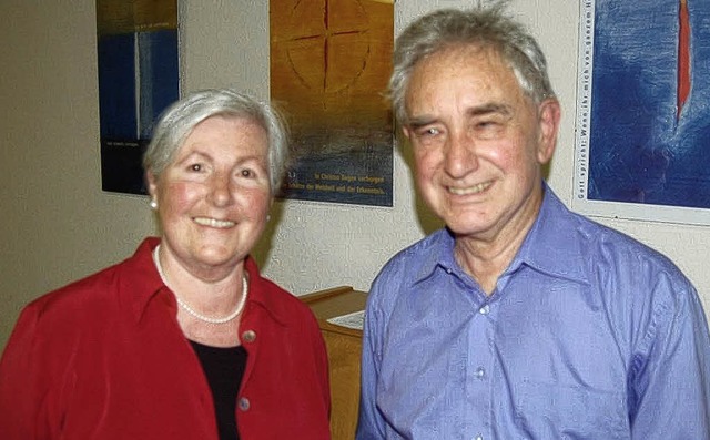 Ingeborg Schtze und Siegfried Schmieg...nnischen Muetttersprchler in Hausen.   | Foto: Manfred Wagner