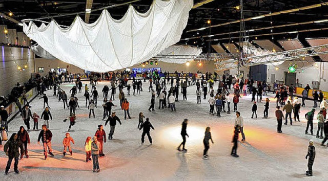 60000 hatten in der zu Ende gehenden Saison Spa auf dem Eis.   | Foto: BZ