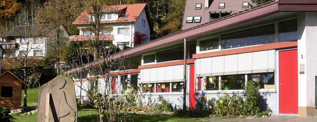 Die  markante Auenfassade prgt seit ...s Bild vom Kindergarten St. Nikolaus.   | Foto: Kurt Meier