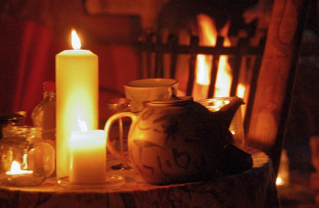 Im Feuer- und Kerzenschein lauschen di...8222;Langen Nacht der Mrchen&#8220;.   | Foto: ARCHIVFOTO: Sylvia Timm