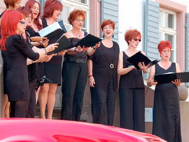 Lammstrae zeigt Rot: Frisuren aus der...es &quot;Vocanell&quot; aus Denzlingen  | Foto: Sylvia-Karina Jahn