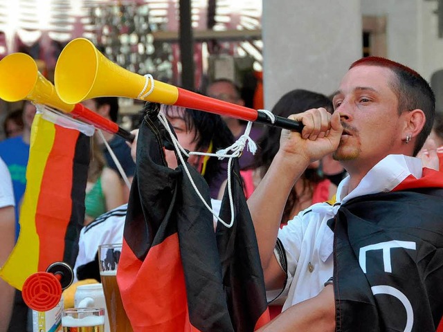 Die deutsche Mannschaft wurde gebhren...ert, und das in aller Regel friedlich.  | Foto: Barbara Ruda