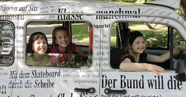 Viel Freude hatten Hindenburgschler  ...ns London-Taxi der Badischen Zeitung.   | Foto: Hrvoje Miloslavic