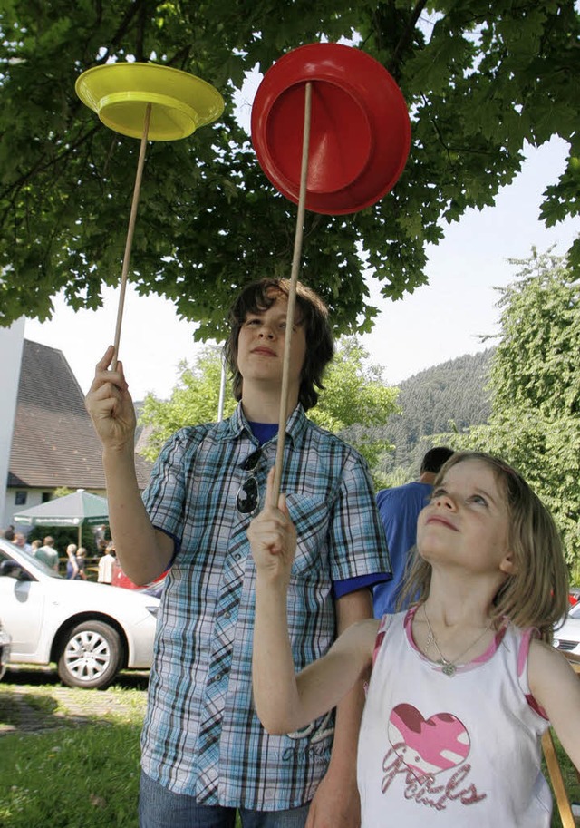 Kleine Akrobaten? Spiel und Spa beim Gemeindefest   | Foto: heidi fssel