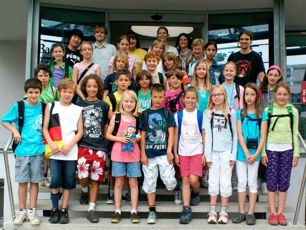 Die Klasse 4a der Reinhold-Schneider-GHS mit ihrer Lehrerin Frau Jordan Die Klasse 4a der Reinhold-Schneider-GHS mit ihrer Lehrerin Frau Jordan