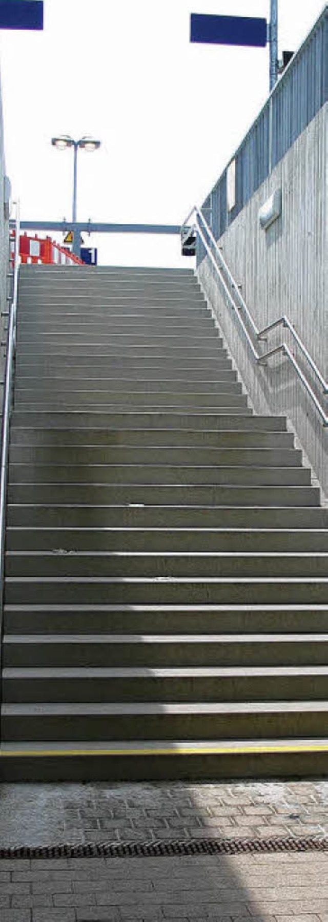 Treppe Gleise Schliengen  | Foto: Jutta Schtz