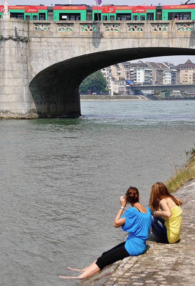 Beliebtester Ort bei Basler Jugendlichen: der Rhein   | Foto: Gramespacher