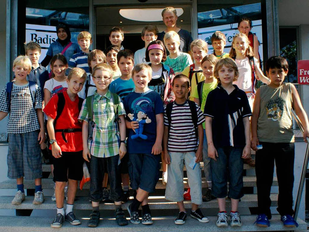 Die Klasse 4a der Lorettoschule mit ihrem Lehrer Herr Gurski Die Klasse 4a der Lorettoschule mit ihrem Lehrer Herr Gurski
