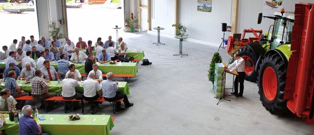 Erffnung des Claas-Servicecenters: Geschftsfhrer Wolfgang Rck am Rednerpult.  | Foto: Patrik Mller