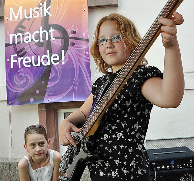 Auf Tuchfhlung: Musikinstrumente gehrten zum Sommerfest natrlich dazu.   | Foto: Ruda
