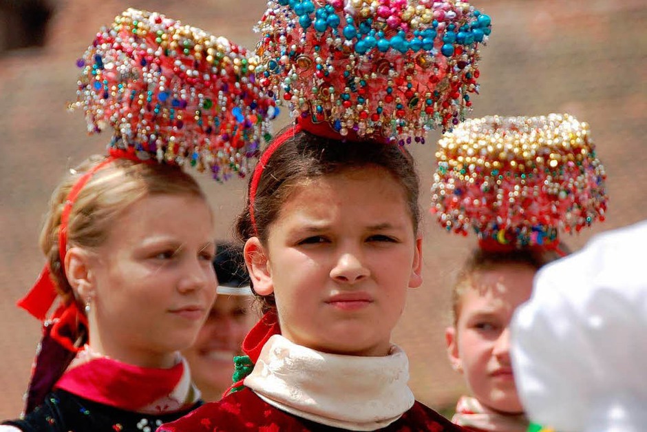 Ein farbenprächtiges Bild bot sich den Besuchern des 25. Kreistrachtenfestes in St. Peter. (Foto: Markus Donner) Ein farbenprächtiges Bild bot sich den Besuchern des 25. Kreistrachtenfestes in St. Peter. (Foto: Markus Donner)