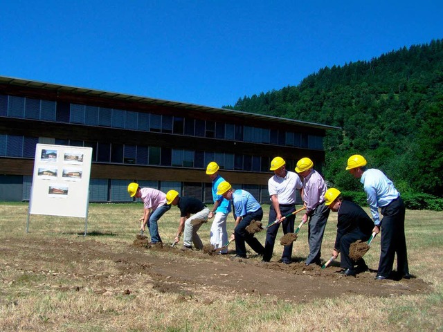 Erster Spatenstich fr das neue Gesundheitszentrum in Waldkirch.  | Foto: Sylvia Timm