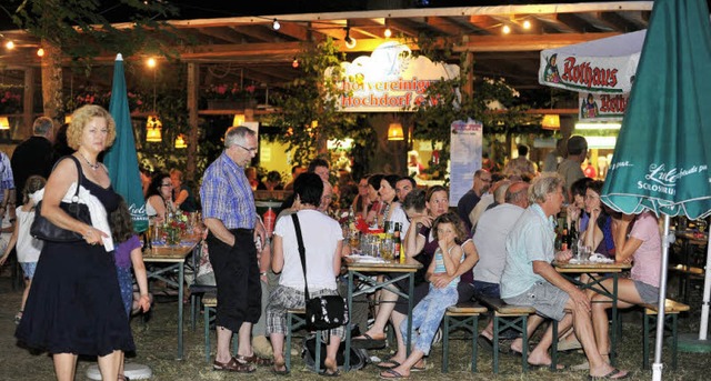 Lauschig war&#8217;s mal wieder beim H... dem Festplatz gleich am Ortseingang.   | Foto: Rita Eggstein