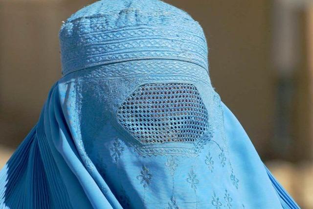 Burka tragen oder verbieten?