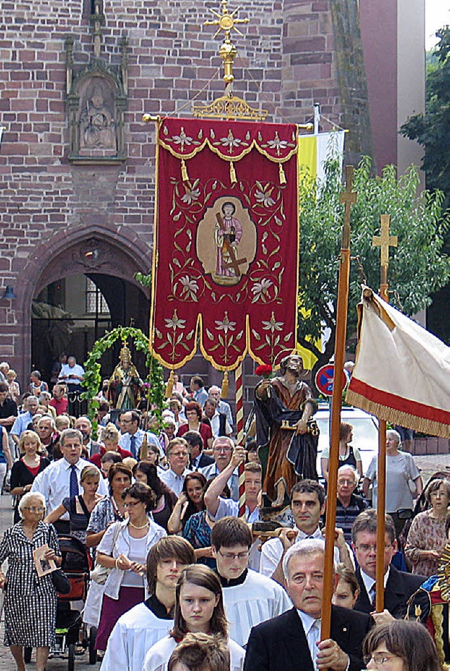 Unter groer Beteiligung feierte die  ...Pfarrgemeinde am Sonntag Patrozinium.   | Foto: Hassler