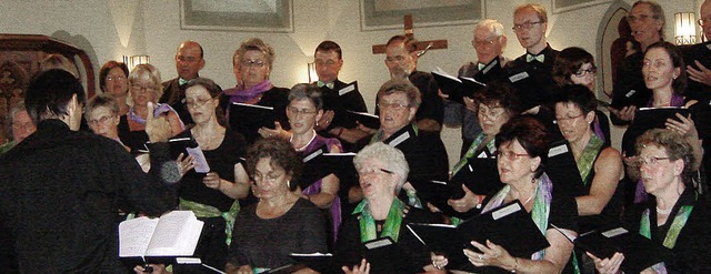 Die Chorgemeinschaft Britzingen unter ... Jahreskonzert in der Johanniskirche.   | Foto: Bianca Flier