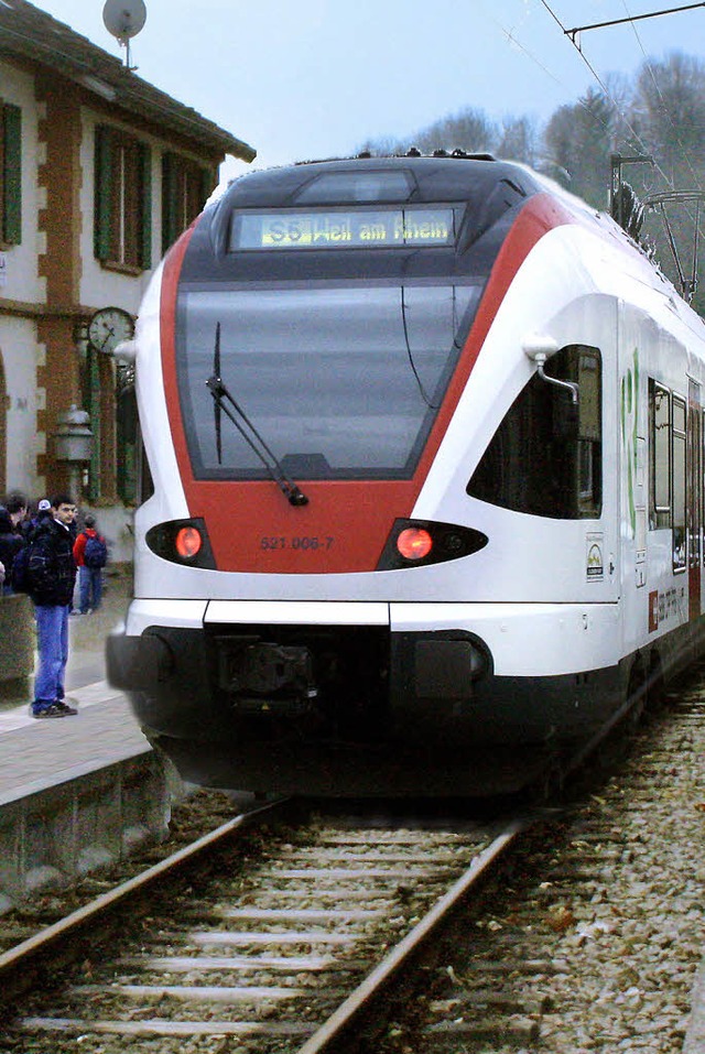 So knnte es gehen:  Die Kandertalbahn als Regio-S-Bahn oder Straenbahn.   | Foto: Montage