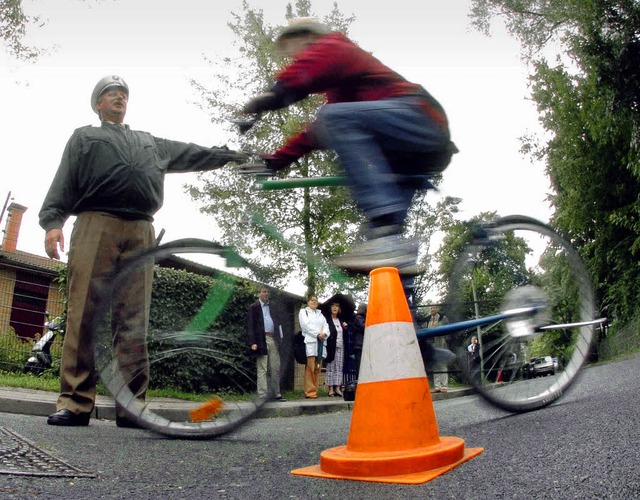 Sicheres Fahrradfahren muss man trainieren.   | Foto: ddp