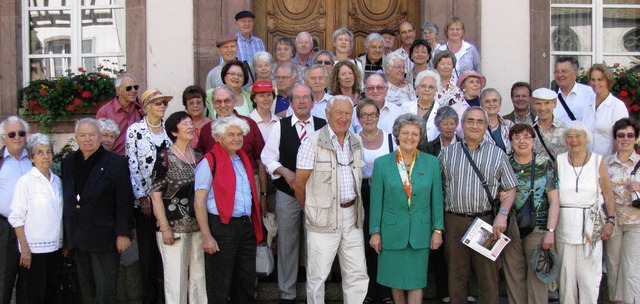 Auf den Stufen des historischen Rathau...n Breisgau zu diesem Erinnerungsfoto.   | Foto: Manfred Lange