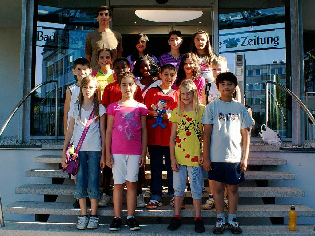 Die Klasse 4a der Vigeliusschule mit ihrem Lehrer Herr Helbing Die Klasse 4a der Vigeliusschule mit ihrem Lehrer Herr Helbing