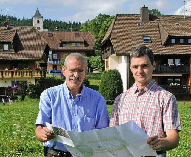 Das Duo Maximilian Eschenlohr und Joac...ckschnitzel oder Biogas Glle dienen.   | Foto: DIETER MAURER