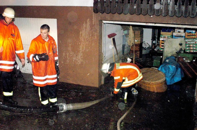 In Oberweier musste die Feuerwehr reih...hier im Bereich Schweden-/Gartenstrae  | Foto: Wolfgang Knstle