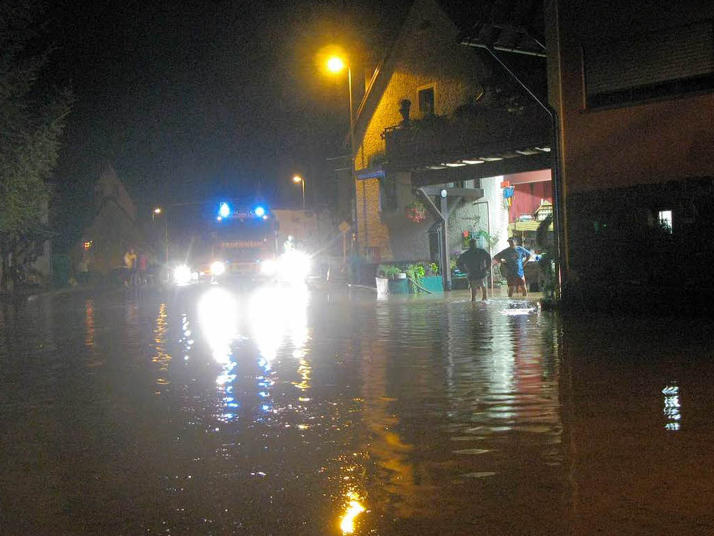 Das Hochwasser in Mnchweier.