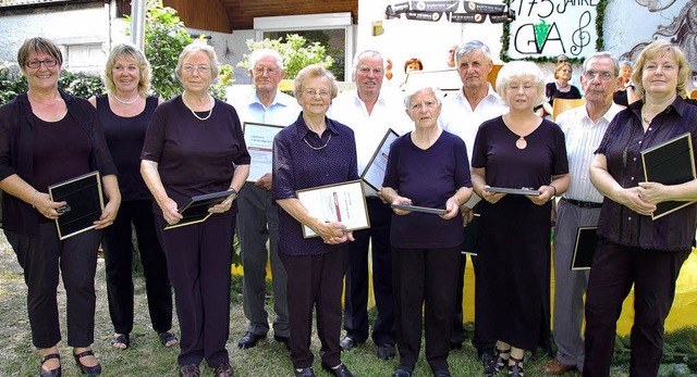 Beim Jubilumsfest des Gesangvereins A...uch die Vorsitzende Ulla Gamb (links).  | Foto: Sigrid Umiger