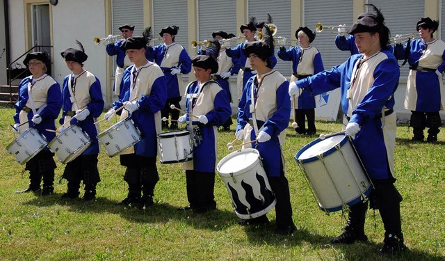 Im neuen, einheitlichen Hs prsentier...upfen anlsslich seines  Sommerfestes.  | Foto: Binner-Schwarz