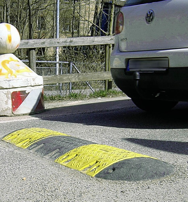 Bodenschwellen knnten in Verbindung m...ungen fr  Verkehrsberuhigung sorgen.   | Foto: WALSER