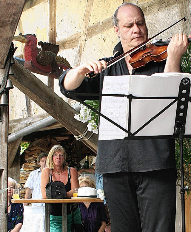 Mit virtuosem Geigenspiel begeisterte ...he Gawrysiak die Besucher der Matine.  | Foto: Cremer