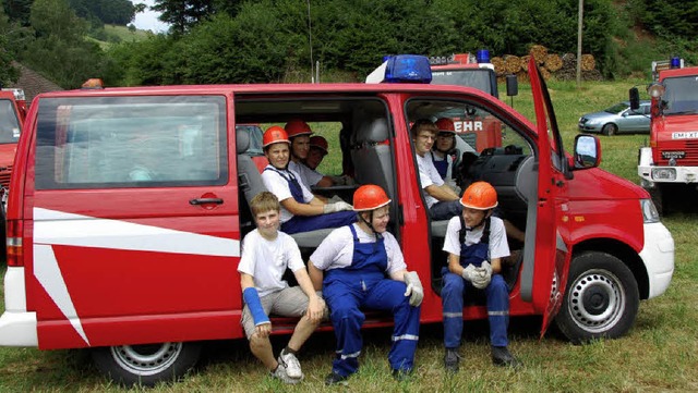 Einen Mannschaftstransportwagen so wie...r. Dafr werden nun Spenden gesammelt.  | Foto: Pia Grttinger