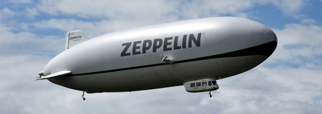 Schweben ber dem Alltag: Der Zeppelin...75 Stundenkilometern ber den Himmel.   | Foto: dpa/ddp