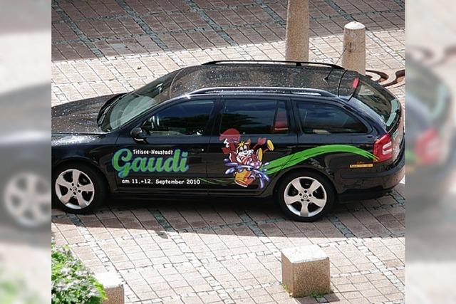 AUCH DAS NOCH: Werbeparken für die Gaudi
