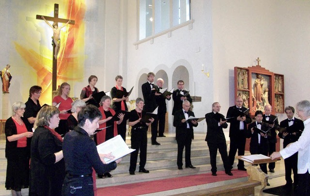 Glanzvoller Auftritt: Der Kammerchor des Schwarzwald-Musikfestivals   | Foto: ursula schmidt