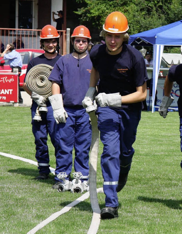 Die Jungfeuerwehrleute  im Wettbewerb    | Foto: S. Decoux-Kone