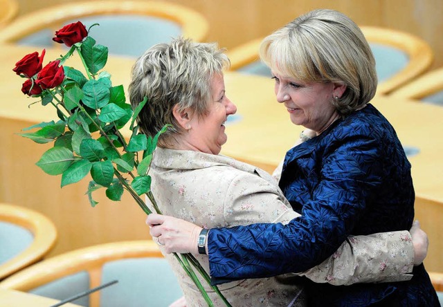 Nordrhein-Westfalens Politik wird weib...chts) und ihre Vize  Sylvia Lhrmann    | Foto: DPa