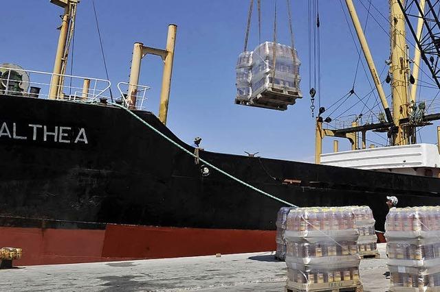 Libyens Hilfsschiff lenkt ein