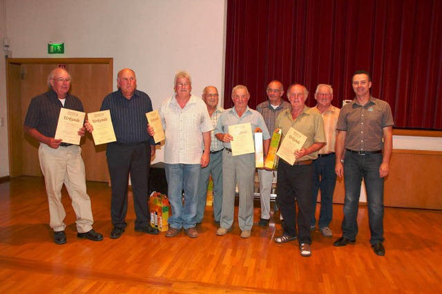 Langjhrige Mitglieder ehrte der Vorst...ng am Mittwoch im Endinger Brgerhaus.  | Foto: Martin Wendel