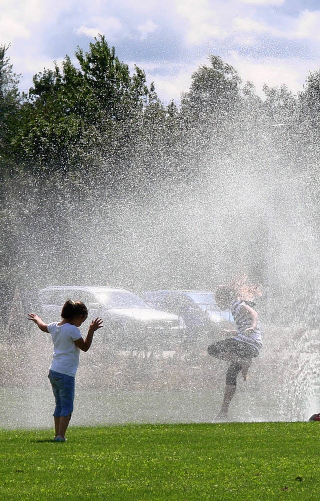 Wasserfontnen begeisterten die Kinder beim Parkfest im vergangenen Jahr.   | Foto: Nicole Mai