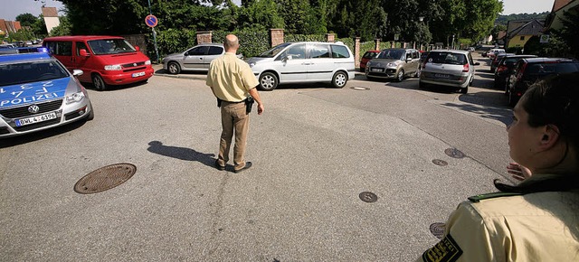 Rien ne va plus, nichts ging mehr am T...ie Verkehrspolizei griff lenkend ein.   | Foto: Bastian Henning