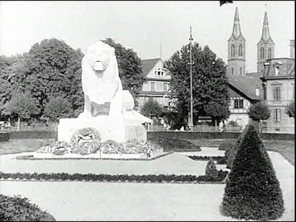 Das Lwen-Standbild, das frher auf dem Friedrich-Ebert-Platz stand.