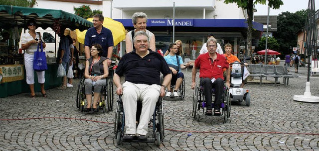 Das Pflaster in der Innenstadt ist nur...indertes Miteinander ausgemacht haben.  | Foto: Martina Faller