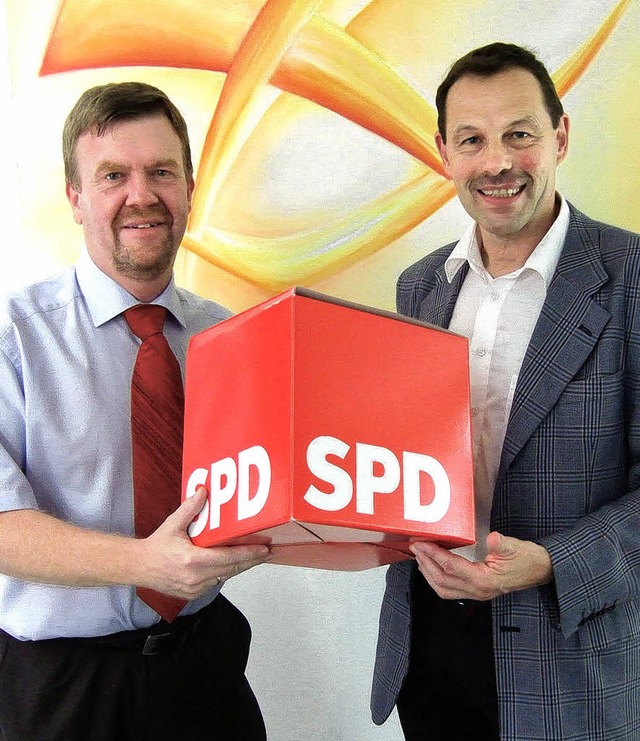 Das Kandidatenduo der SPD im Wahlkreis...chts) und Zweitkandidat Thomas Mengel   | Foto: Rainer Ruther